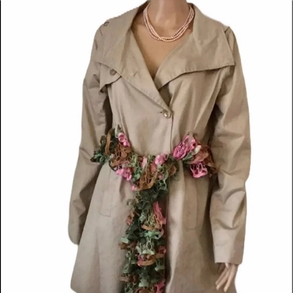 Francesca's Collections Tan Trench Coat with Handcrafted Knit Floral Belt